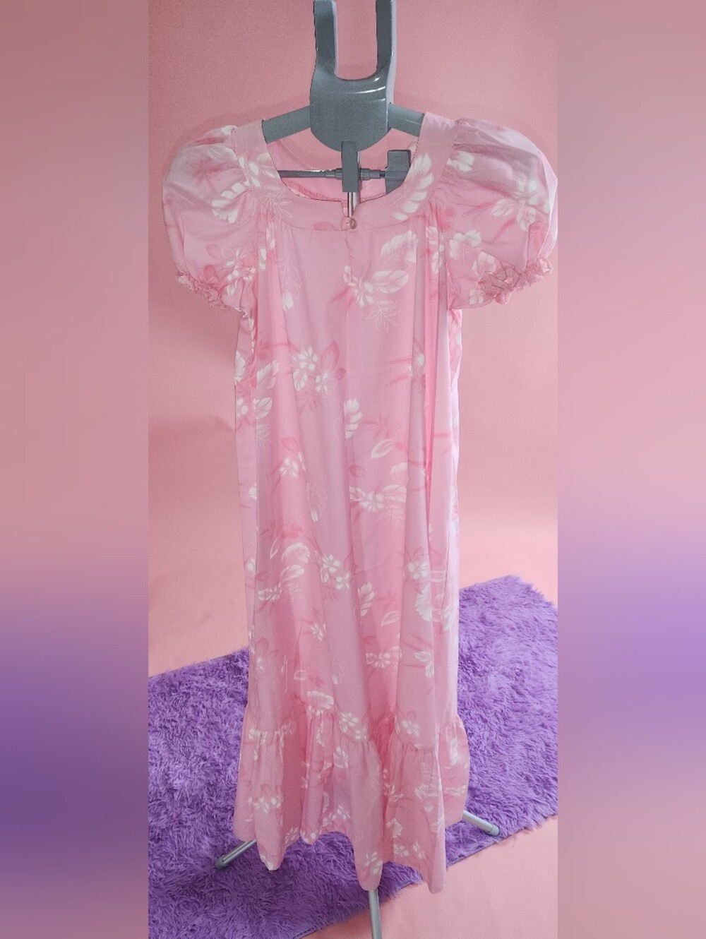 60/70s Vintage Nikky Hawaii Pink Floral Muumuu Dress